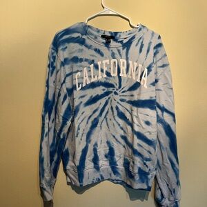 Forever 21 Blue and White Tie-Dye Crew Neck Sweater